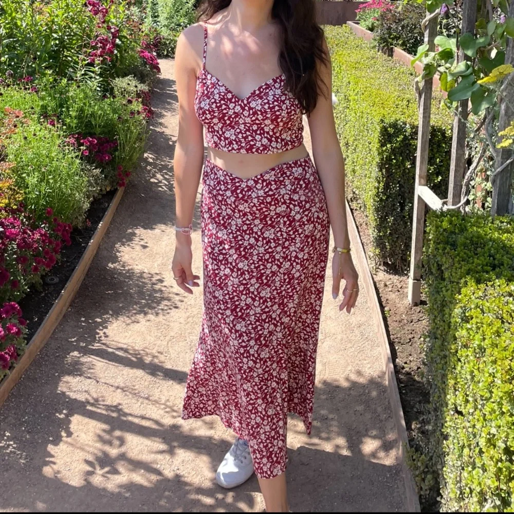 Reformation Ursula Two Piece - Picture 13 of 13